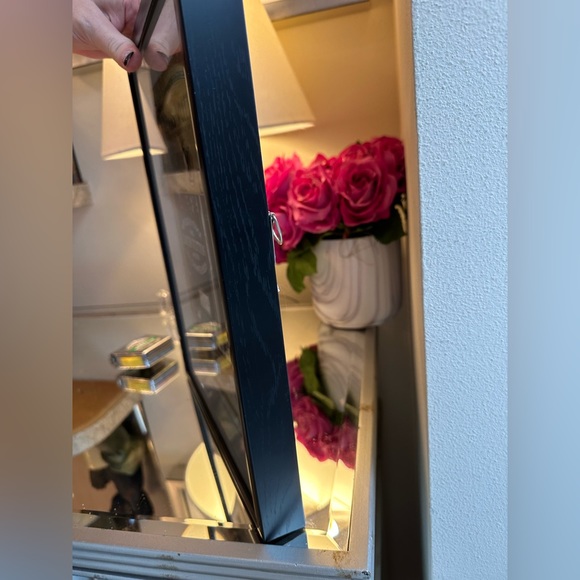 Beautiful Framed Oliver Gal 11” x 14” Framed Floating Art - Picture 4 of 14